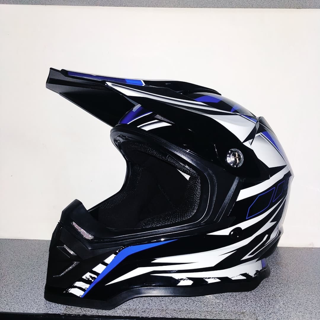 HELMET BLACKLION  BLACK WHITE BLUE