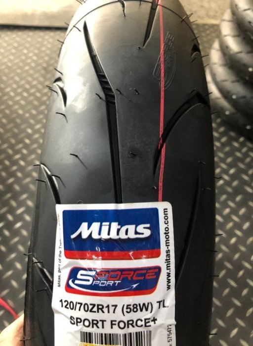 MITAS SPORT FORCE + 120/70ZR17 58W (Front Motorcycle Tire)